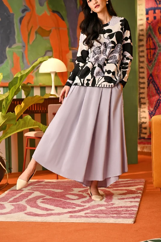 The Rasa Cinta Women Umbrella Skirt - Lilac lace skirt elegant