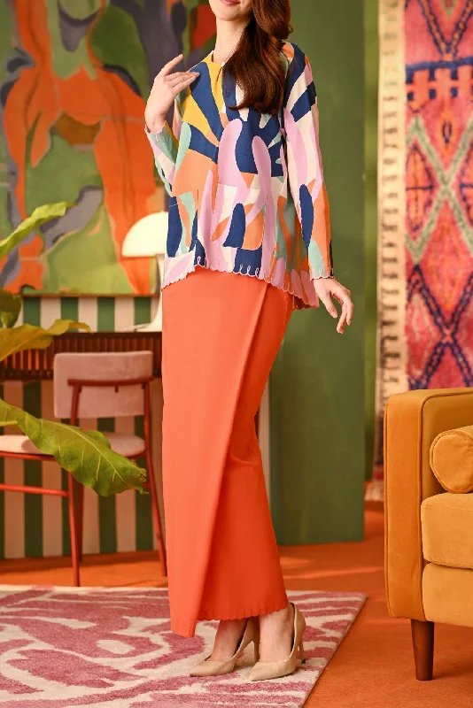 The Rasa Cinta Women Folded Skirt - Orange velvet skirt glossy