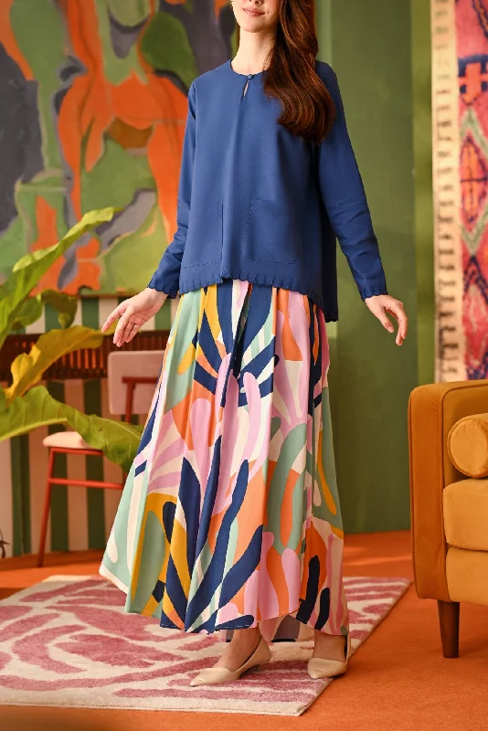 The Rasa Cinta Women Umbrella Skirt - Wonderland silk skirt smooth