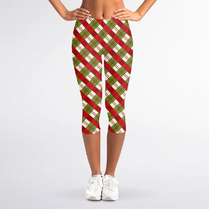 Merry Christmas Plaid Pattern Print Women's Capri Leggings Fashionable Smooth Fit Leggings Merry Christmas Plaid Pattern Print Women's Capri Leggings Fashionable Smooth Fit Leggings