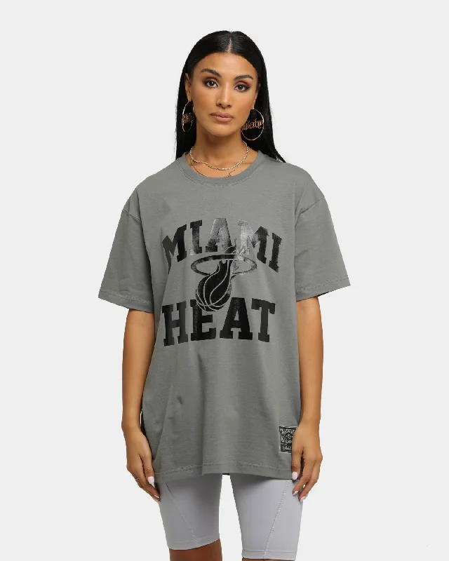 Mitchell & Ness Miami Heat Gun Metal Traditional T-Shirt Gunmetal Hooded Caped Shawl Collar